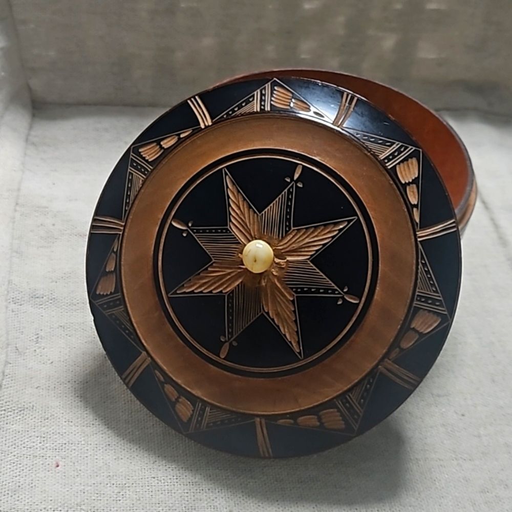 Vintage Wood Handmade Signed Folk Art Humidor Jewelry Trinket Box